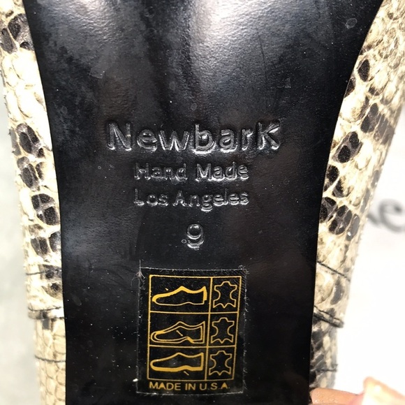 NewbarK Embossed Leather Animal Print Boots Women's Size: 9 - Picture 5 of 14